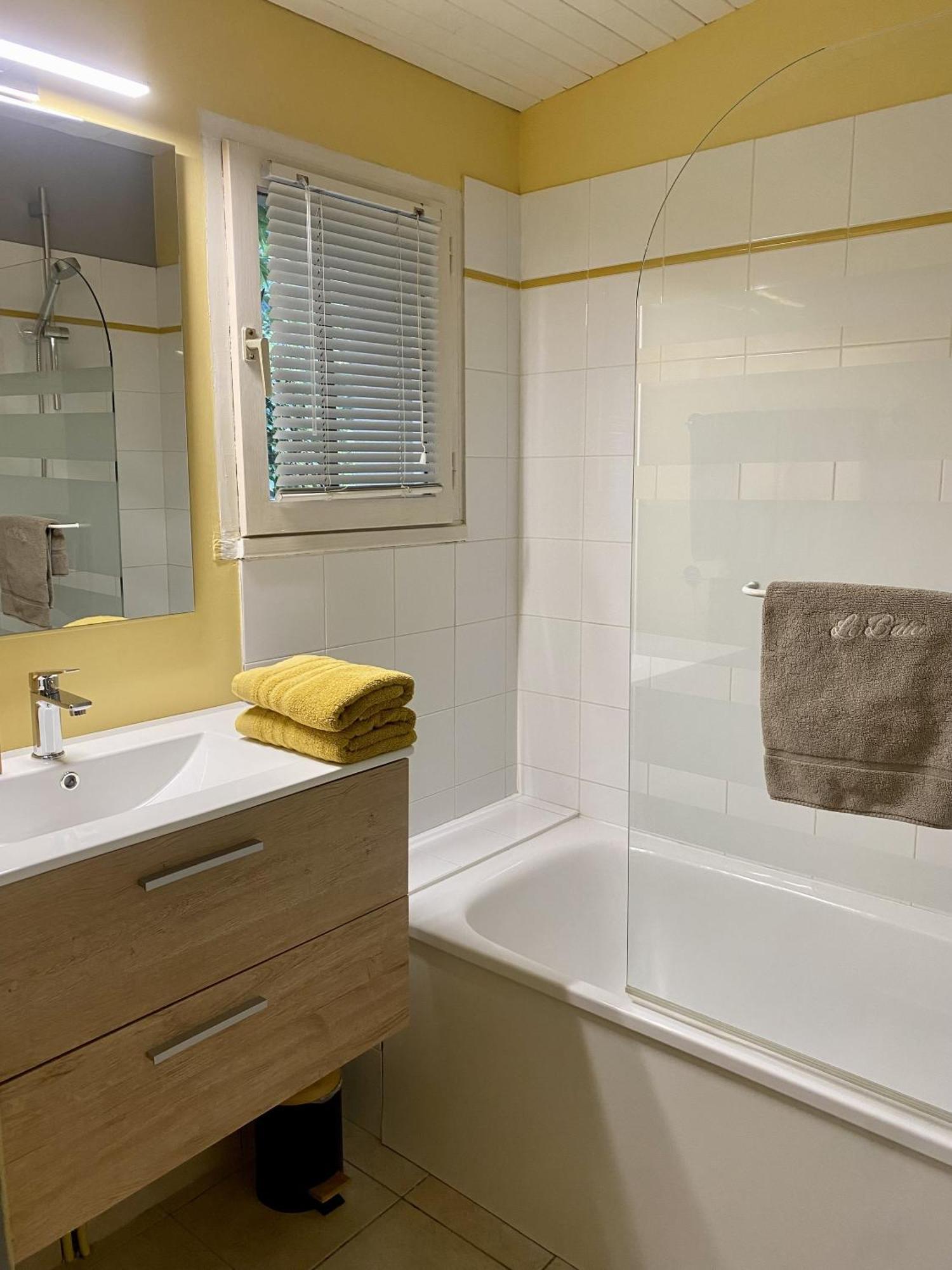 Le Logis De La Brumanderie - Saintes 3*
