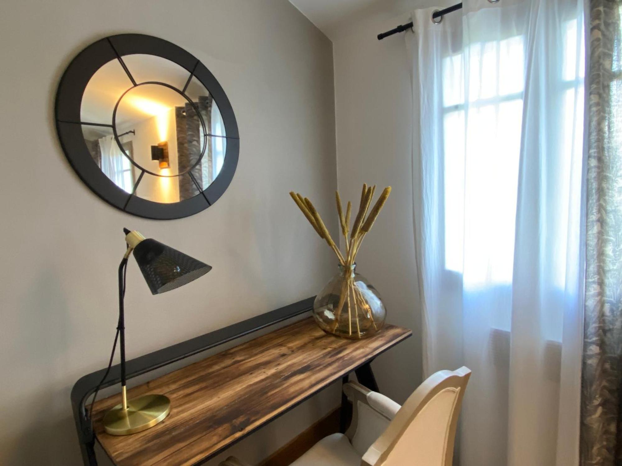 Guest house Le Logis De La Brumanderie - Saintes 3*
