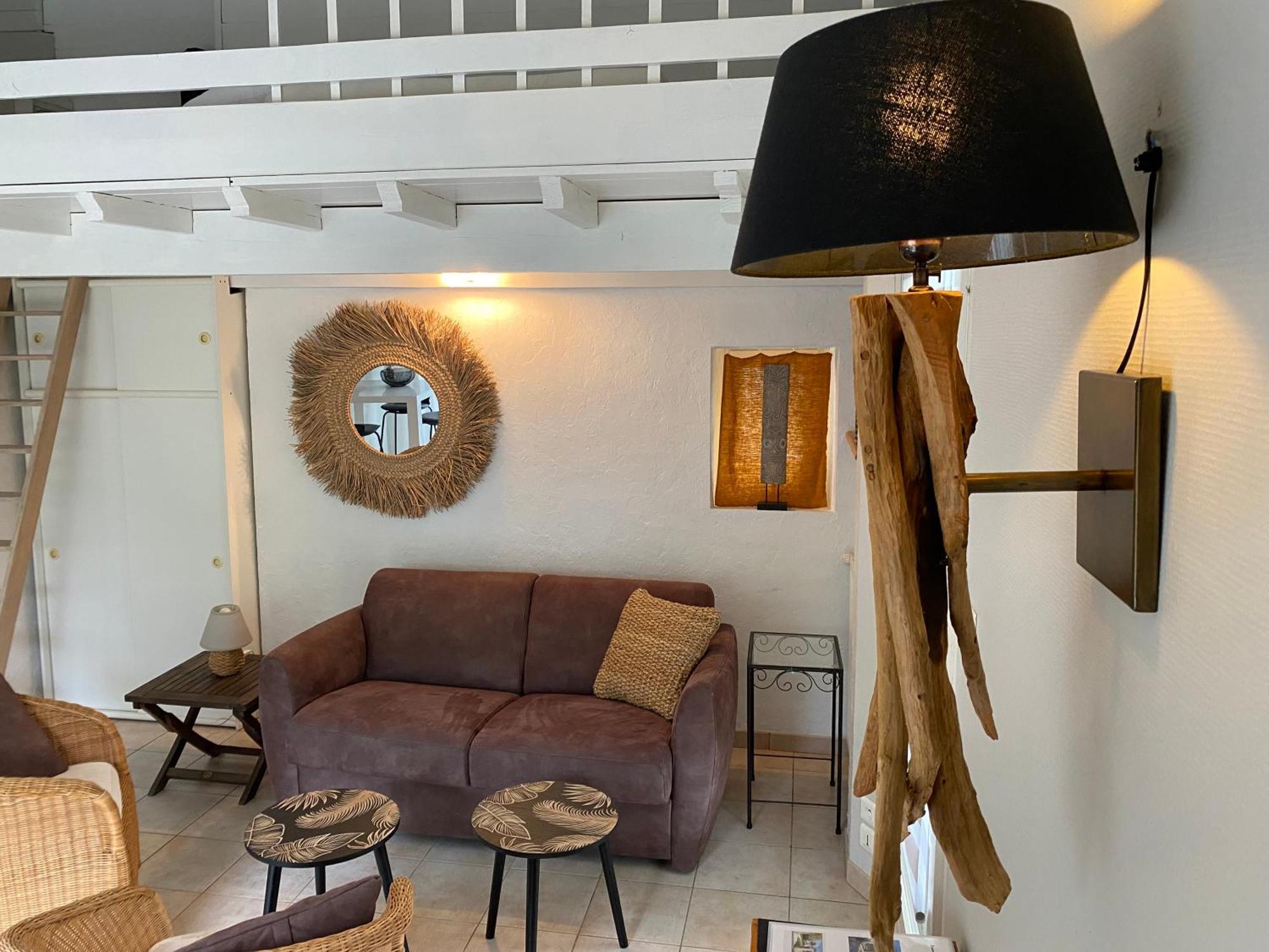 Le Logis De La Brumanderie - Saintes Guest house