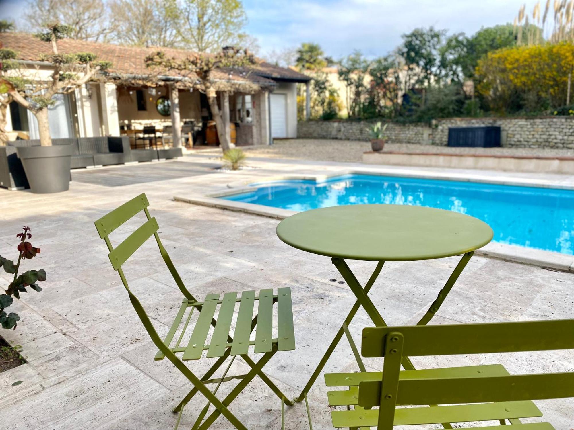 Le Logis De La Brumanderie - Saintes 3* Fontcouverte (Charente-Maritime)